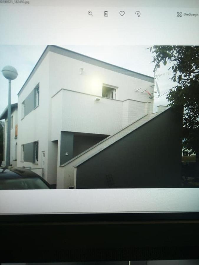 Apartman Sunce Nin Eksteriør billede