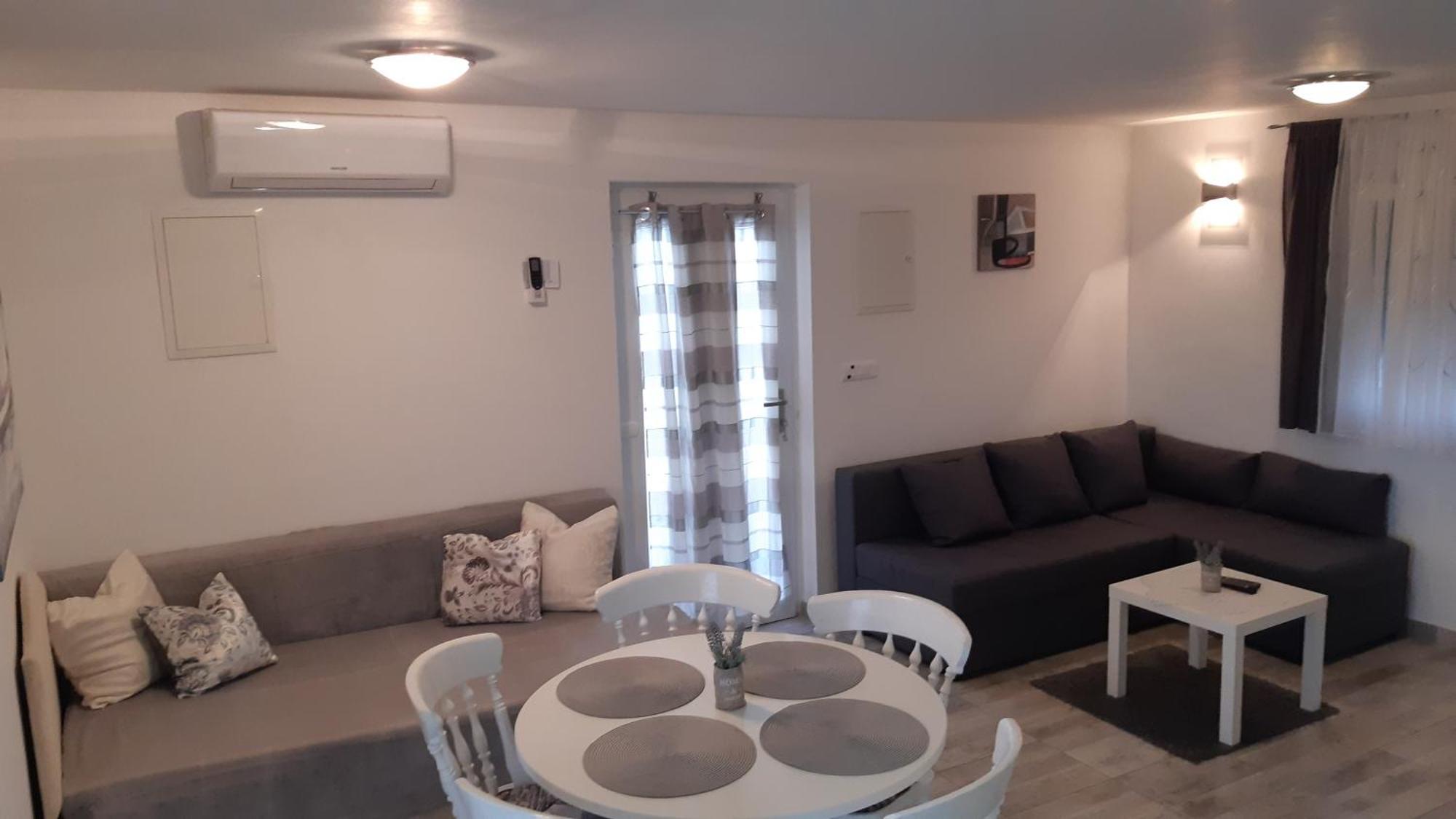 Apartman Sunce Nin Eksteriør billede